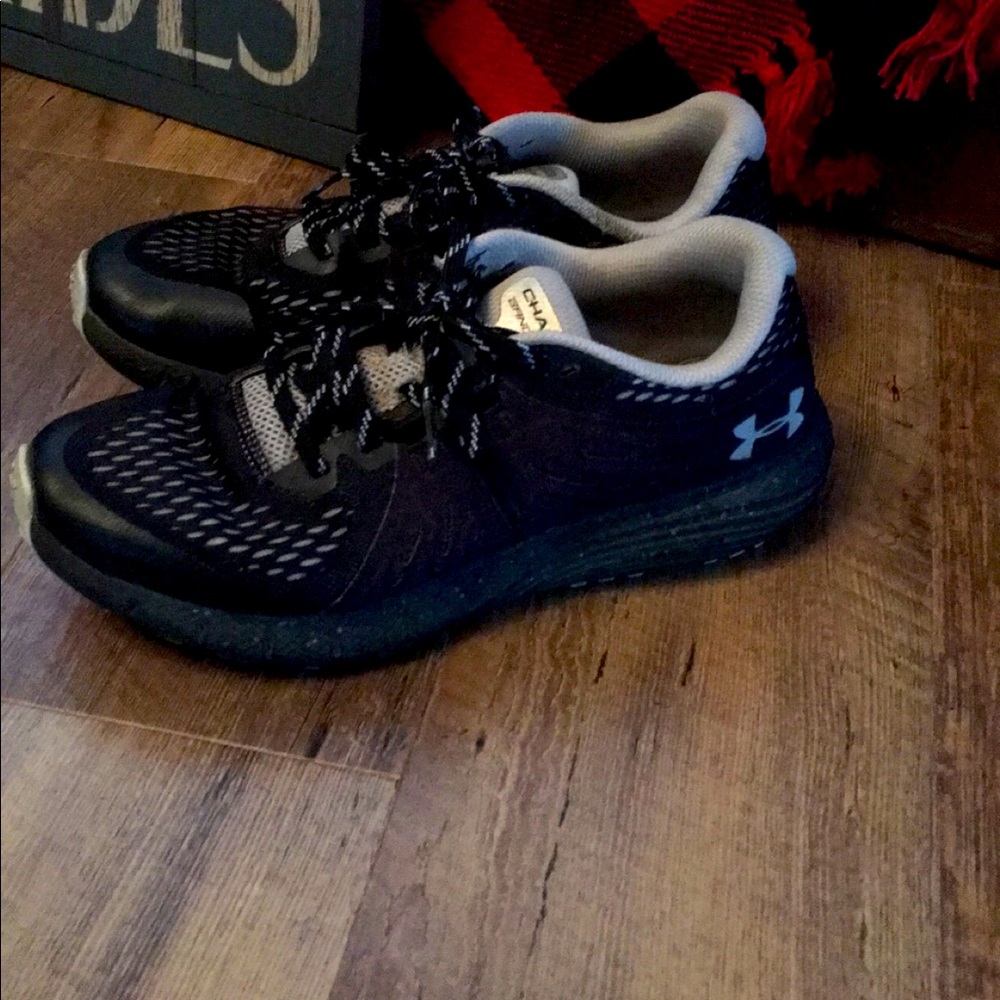 Under Armour size 8.5